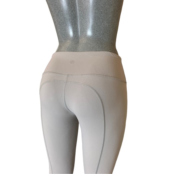 Gray Lululemon leggings - Picture 4 of 9